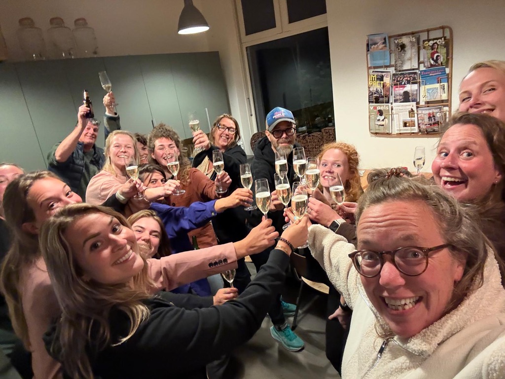 Traditionele opluchting na de start kaartverkoop 2025